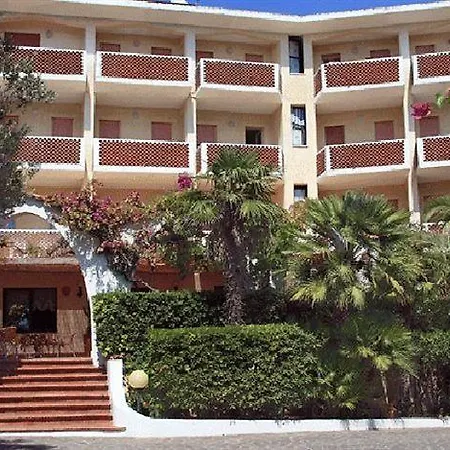 Hotel Punta Faro