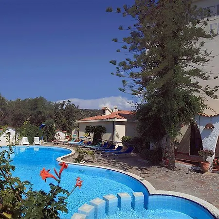 Hotel Punta Faro
