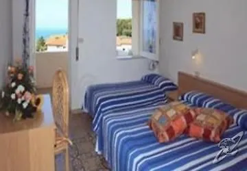 Punta Faro 2* Capo Vaticano